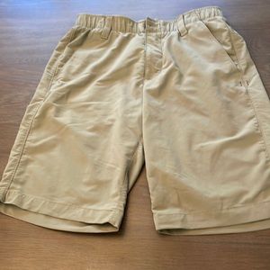 Under Armour golf shorts. Waist 30. Gently used.